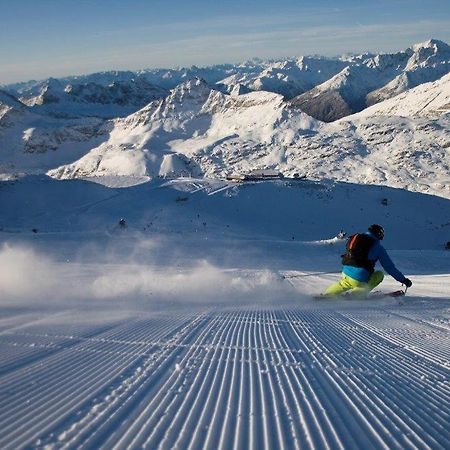 Appartementhaus Sporthotel Moelltal フラタッハ 部屋 写真